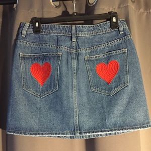 Jean skirt with embroidered hearts